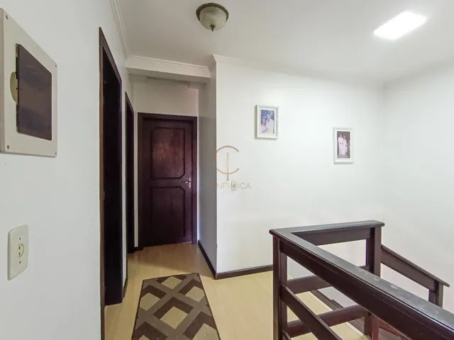Imagem 2: EXCELENTE SOBRADO DE 03 DORMITÓRIOS. SENDO UM SUÍTE COM HIDRO E CLOSET, COM SACADA E