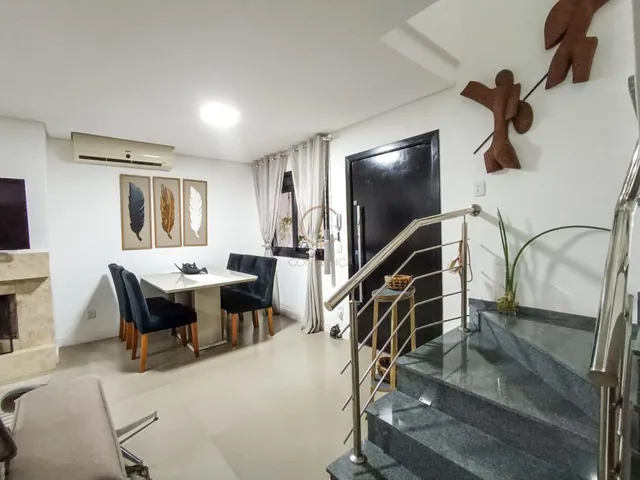 Imagem 16: Sobrado em Canoas, Igara - 143m² - Living 2 ambientes e Lareira