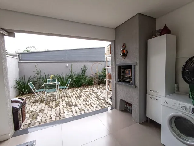 Imagem 10: Sobrado em Canoas, Igara - 143m² - Living 2 ambientes e Lareira