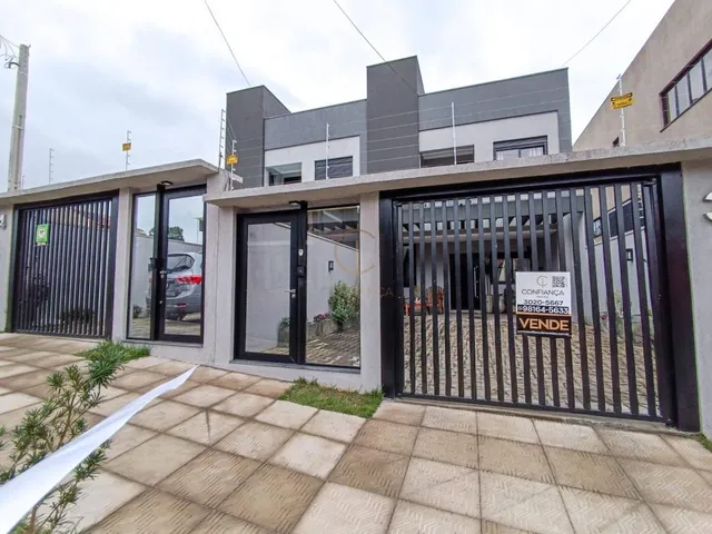 Imagem 2: Sobrado em Canoas, Igara - 143m² - Living 2 ambientes e Lareira