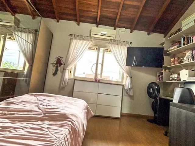Imagem 3: EXCELENTE SOBRADO SEMI MOBILIADO DE 02 DORMITÓRIOS COM SUITE AMERICANA, SACADA E