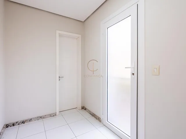 Imagem 15: Casa sobrado de alto padão no condomínio Alta Vista mobiliado