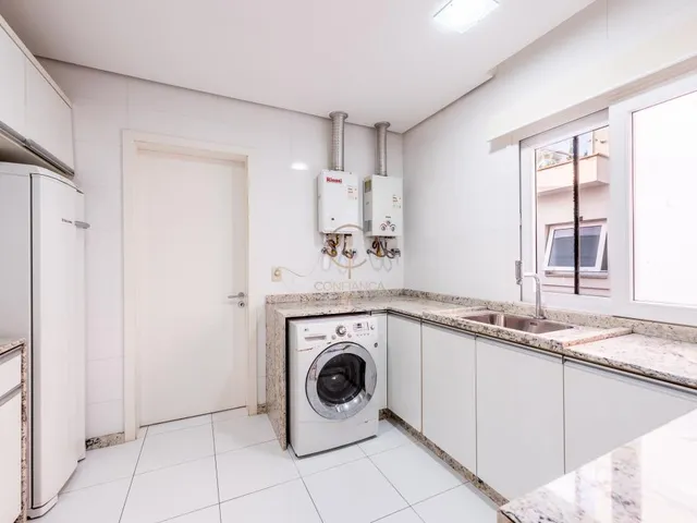 Imagem 16: Casa sobrado de alto padão no condomínio Alta Vista mobiliado