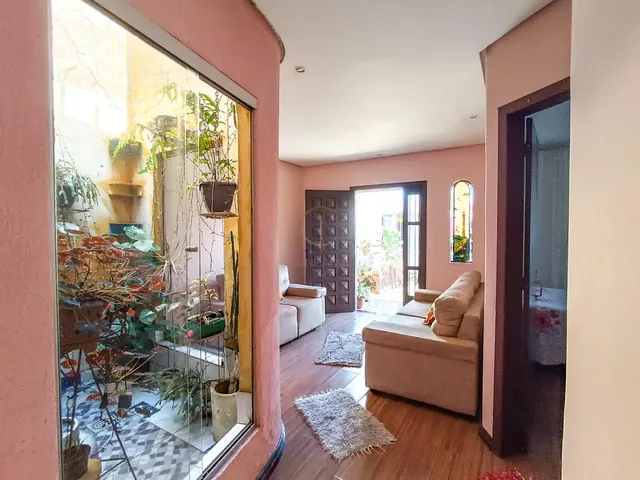 Imagem 8: Casa à venda em Olaria, Canoas - 140m² - Churrasqueira e Piso Laminado