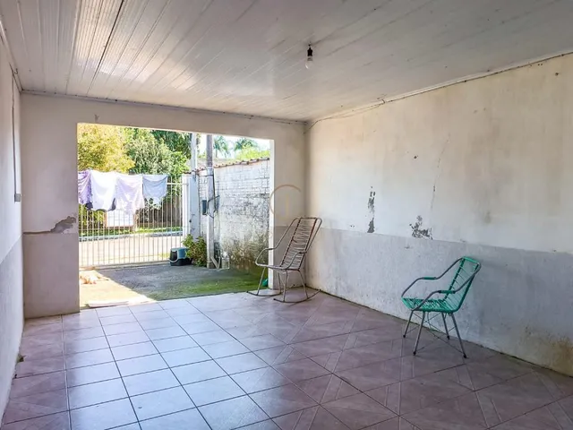 Imagem 4: Casa à venda em Olaria, Canoas - 140m² - Churrasqueira e Piso Laminado