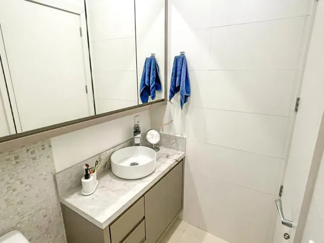 Imagem 2: SOBRADO 3 DORMITÓRIOS, SENDO UM SUÍTE, UMA VAGA DE GARAGEM COBERTA, COM MÓVEIS
