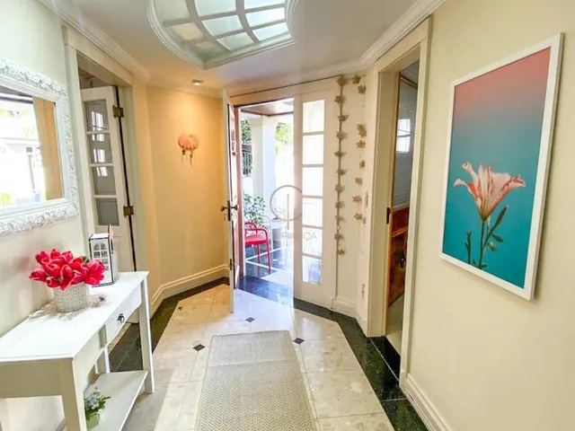 Imagem 4: Casa à venda em Canoas - Jardim do Lago - 248.97m² - Churrasqueira e Closet
