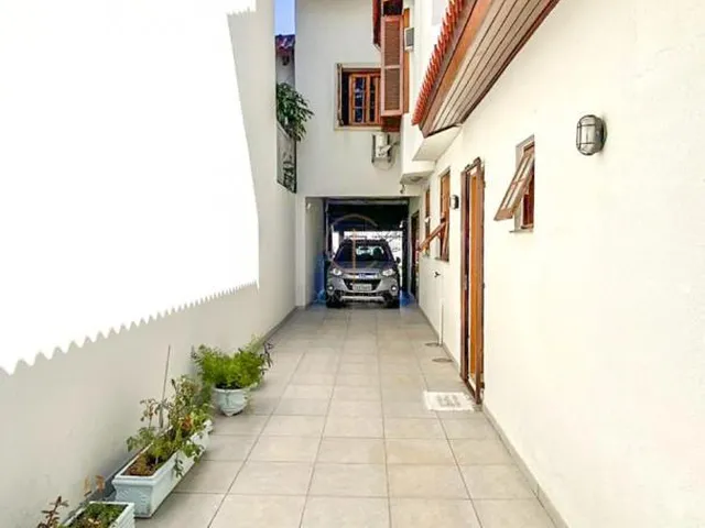 Imagem 10: Casa à venda em Canoas - Jardim do Lago - 248.97m² - Churrasqueira e Closet
