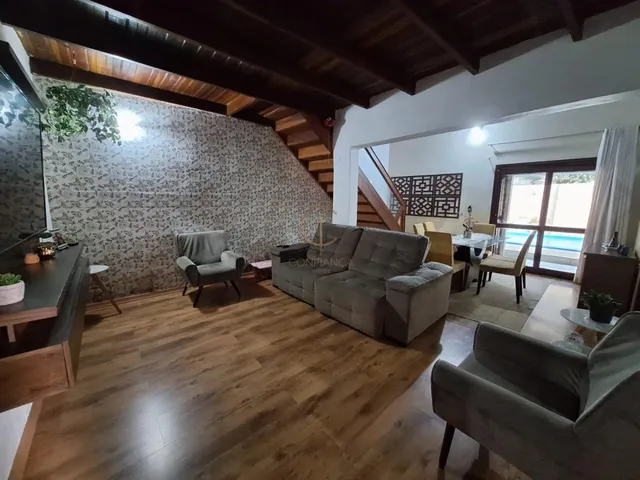 Imagem 8: SOBRADO COM 04 DORMITÓRIOS MAIS UMA EDÍCULA COM 02 DORMITÓRIOS NO GUAJUVIRAS EM
