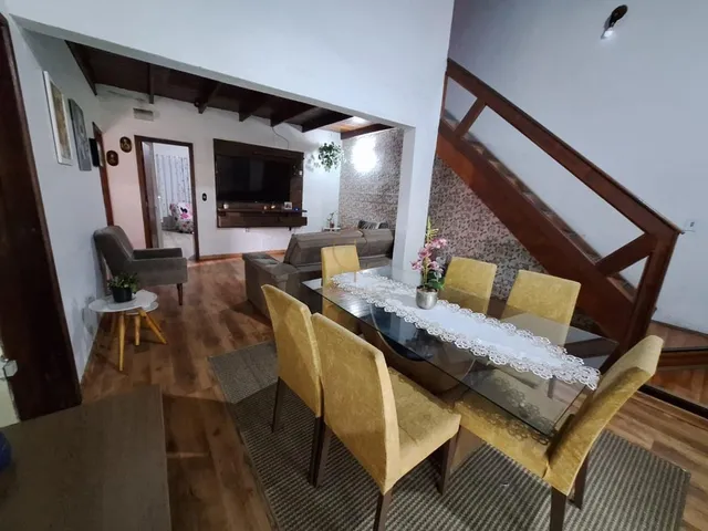 Imagem 11: SOBRADO COM 04 DORMITÓRIOS MAIS UMA EDÍCULA COM 02 DORMITÓRIOS NO GUAJUVIRAS EM