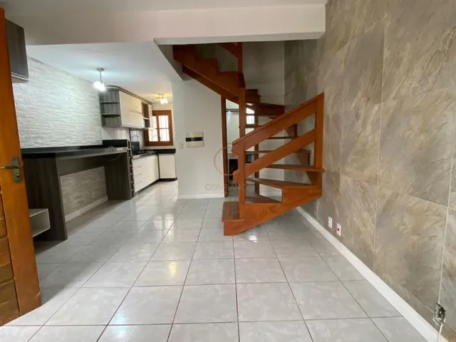 Imagem 3: Sobrado de 02 dormitórios com sacada no bairro São José