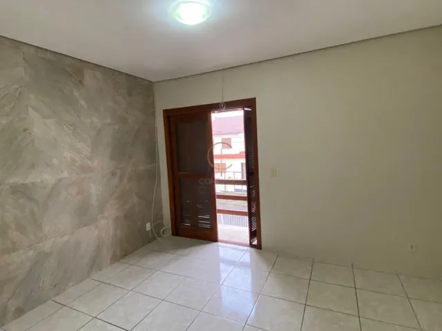 Imagem 13: Sobrado de 02 dormitórios com sacada no bairro São José