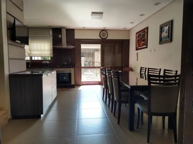 Imagem 4: CASA com 3 dormitórios, suíte 4 banheiros e amplo pátio a venda em Canoas