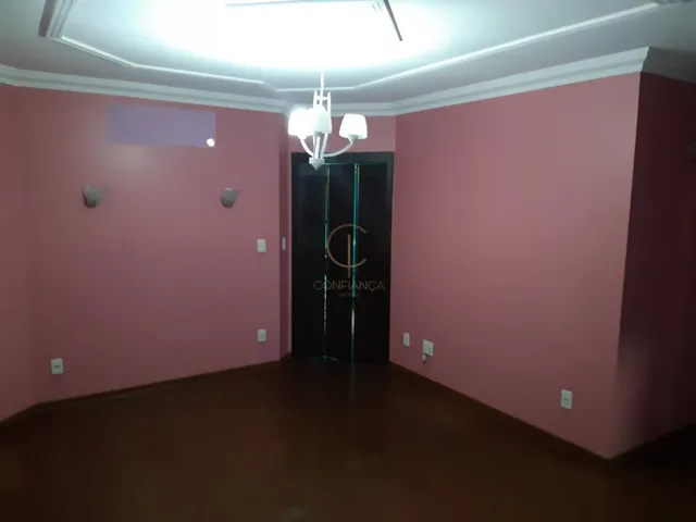 Imagem 2: Sobrado com 5 dormitórios no Centro de Canoas