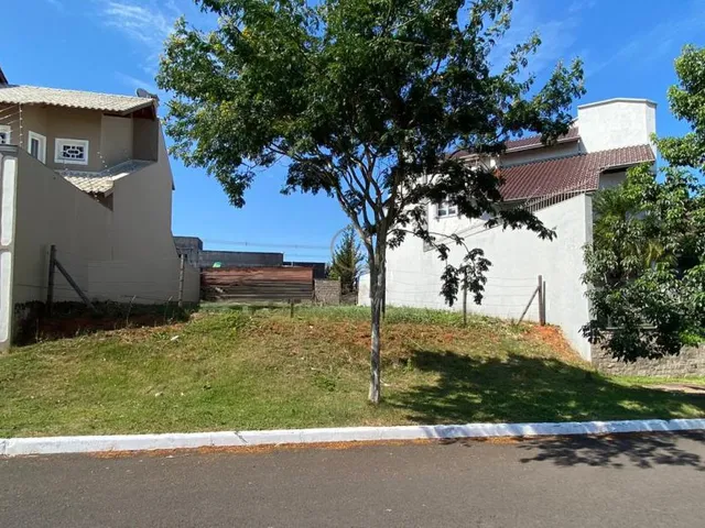 Imagem: TERRENO COM 300m² NO MOINHOS DE VENTO
