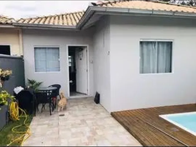 Imagem: Casa com Piscina em São José