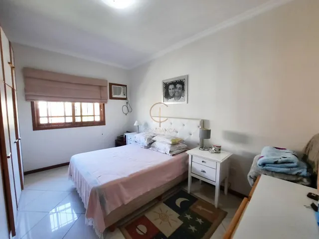 Imagem 11: Sobrado 5 dormitórios, com 2 suítes, 4 Vagas no bairro Moinhos de ventos - Canoas/RS