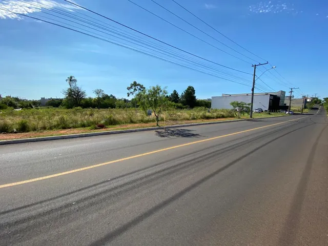 Imagem: TERRENO NO MIONTSERAT - AÇUCENA