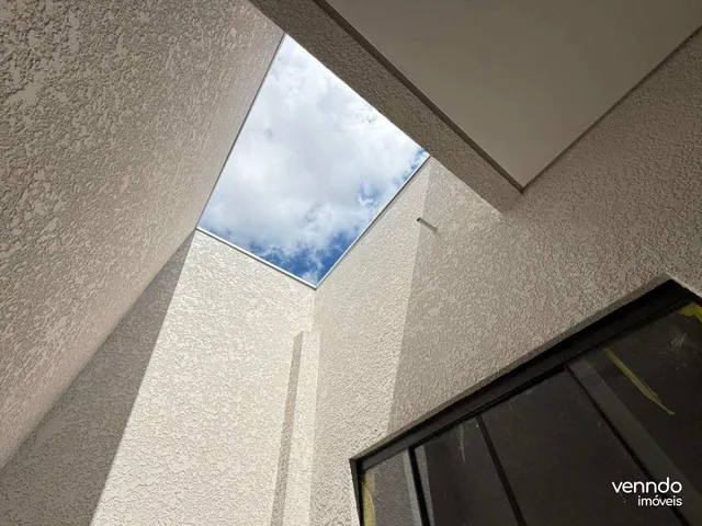 Imagem 4: Casa De Alto Padrão Com Pé-Direito Duplo e Acabamentos Premium