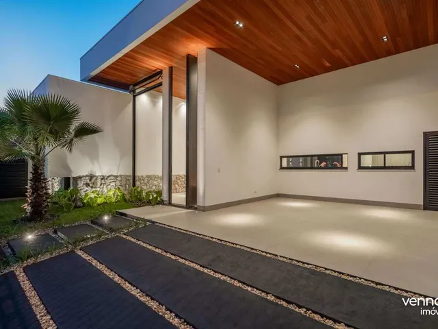 Imagem 4: Casa de Alto Padrão no Tropical 3: Piscina Aquecida, Gourmet e 4 Vagas – R$ 2,3 Mi