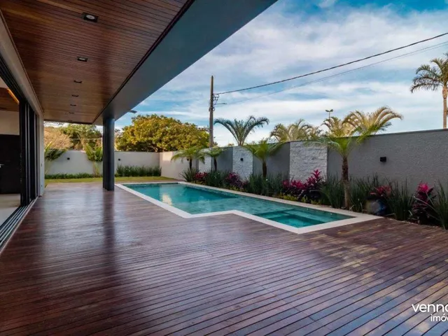 Imagem 3: SOBRADO CONDOMÍNIO TREVISO, 400m²