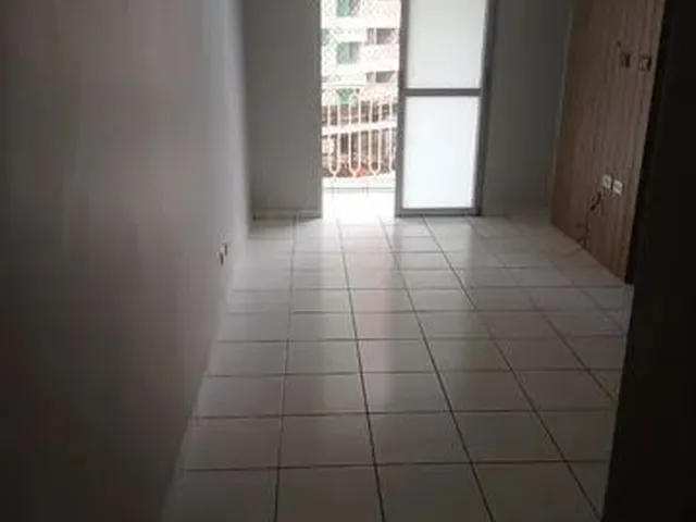 Imagem: O apartamento possui 2 Dormitórios, 1 Suíte, 1 Banheiro,