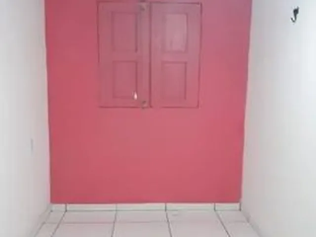 Imagem: O apartamento possui 2 Dormitórios, 1 Banheiro, 1 Vaga na