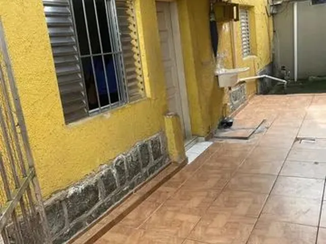 Imagem 3: Alugo Casa de Fundos em Santos