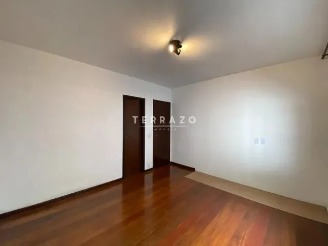 Imagem 14: Casa para Aluguel, 3 Quartos, 1 Suíte, 2 Vagas, Golfe - Teresópolis/Rj - R$ 3500,00