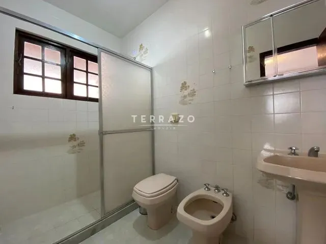 Imagem 7: Casa para Aluguel, 3 Quartos, 1 Suíte, 2 Vagas, Golfe - Teresópolis/Rj - R$ 3500,00
