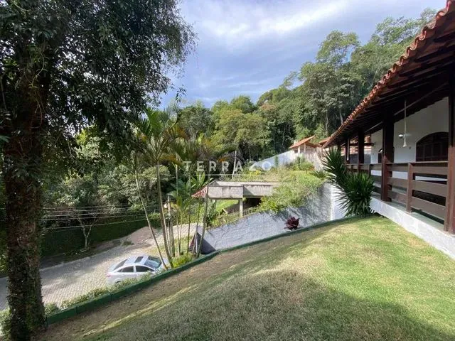 Imagem 11: Casa para Aluguel, 3 Quartos, 1 Suíte, 2 Vagas, Golfe - Teresópolis/Rj - R$ 3500,00