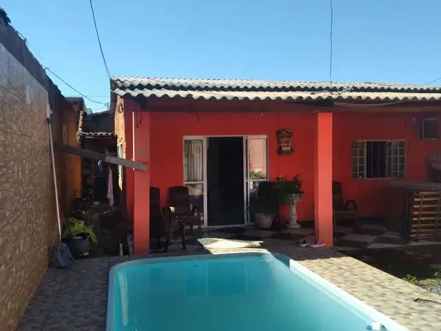 Imagem: Casa com Piscina e Ponto Comercial/Primeiro