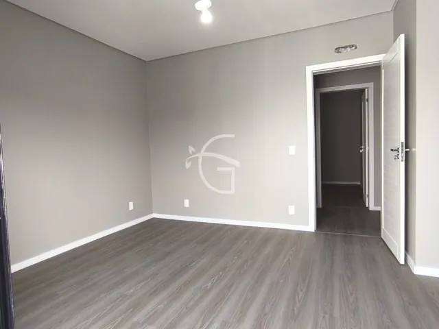 Imagem 11: Procurando a casa dos seus sonhos? Temos o imóvel perfeito para você!
