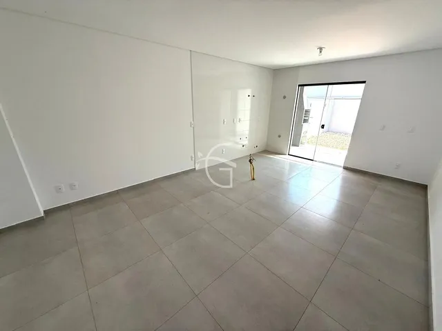 Imagem 2: Sobrados geminados em construção no Costa e Silva