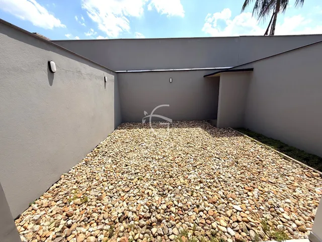 Imagem 10: Sobrados geminados em construção no Costa e Silva