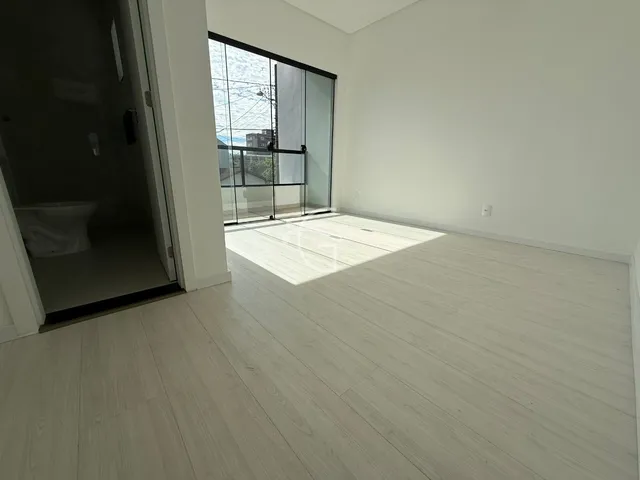 Imagem 8: Sobrados geminados em construção no Costa e Silva