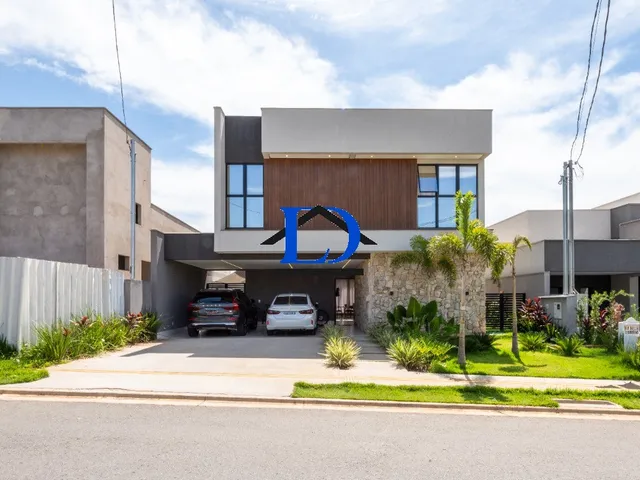 Imagem 2: Casa em Condomínio de Luxo à Venda em Senador Canedo-GO, Jardins Nápoles: 4 Quartos, 4