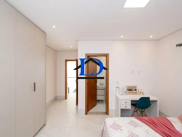 Imagem 5: Casa em Condomínio de Luxo à Venda em Senador Canedo-GO, Jardins Nápoles: 4 Quartos, 4