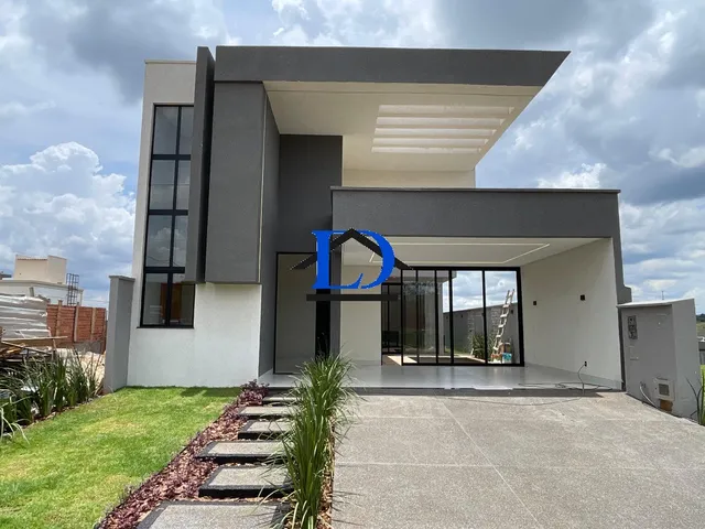 Imagem 10: Casa de Alto Padrão à Venda em Condomínio Exclusivo em Senador Canedo-GO: 3 Quartos, 3