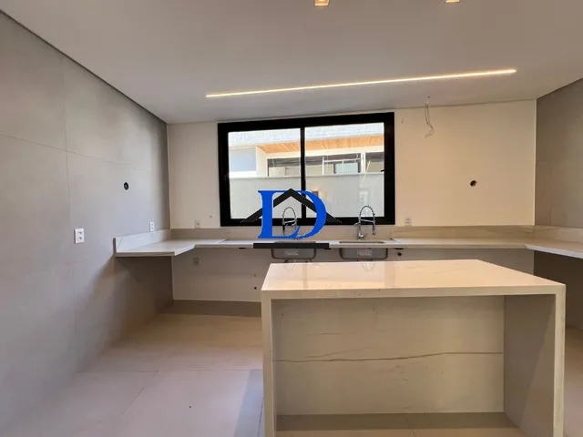 Imagem 10: Imperdível: Casa de luxo em condomínio, 4 suítes, 3 salas, 6 banheiros, 4 vagas