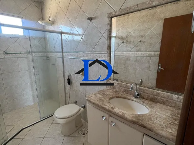 Imagem 15: Casa à venda no Jardim América em Goiânia-GO: Sobrado com 3 quartos, suíte, 2 salas