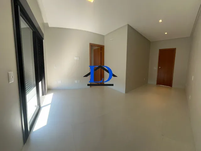 Imagem 10: Oportunidade Única: Casa em Condomínio de Alto Padrão com 4 Suítes e Piscina Aquecida