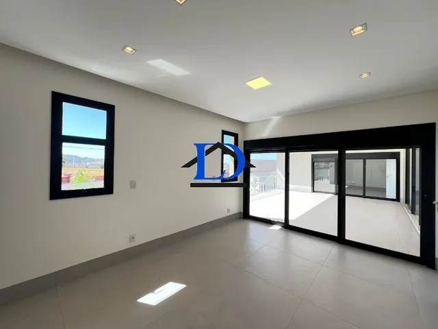 Imagem 6: Casa de luxo em condomínio no Jardins Bolonha, Senador Canedo-GO: 4 quartos, 4 suítes