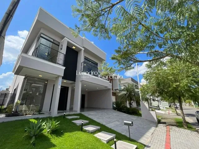 Imagem: Casa À Venda com 290M2, 3 Quartos, 3 Suítes