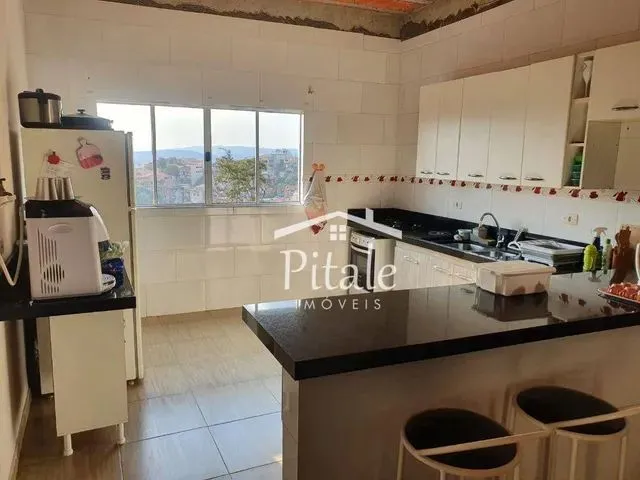Imagem: Casa com 3 Dormitórios À Venda, 200 M²