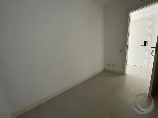 Imagem 6: Apartamento para Venda em Florianópolis, Agronômica, 3 Dormitórios, 3 Suítes, 5