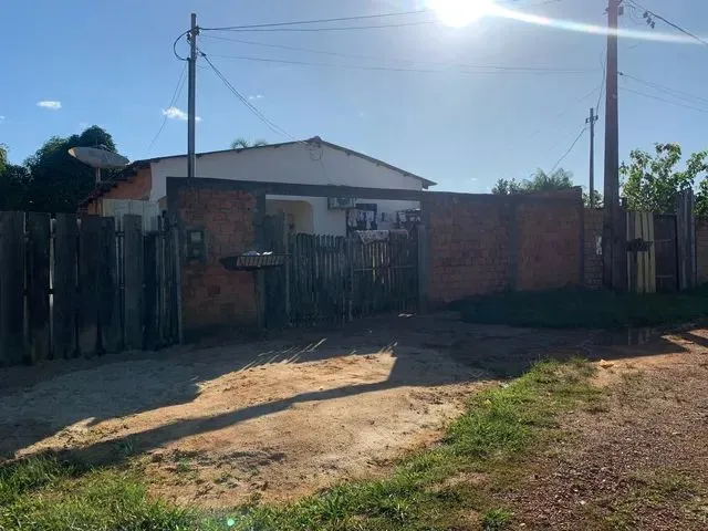 Imagem: Casa Grande com 7 Comodos Terreno