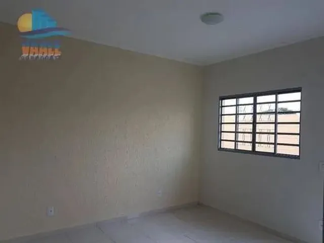 Imagem 5: Casa com 2 Quartos e Garagem a Venda