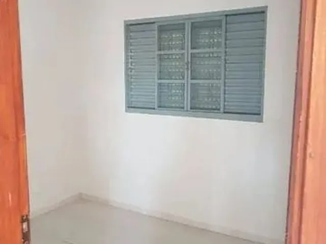 Imagem 6: Casa com 2 Quartos e Garagem a Venda