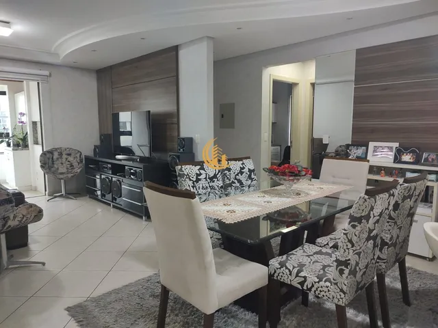 Imagem: O apartamento possui 3 Dormitórios, 1 Suíte, 1 Banheiro,